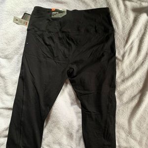 Black Capri Yoga Pant